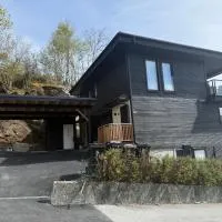 Modern Apartment in Osøyro near Bergen，位于Osøyro的酒店
