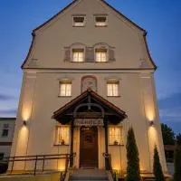 Młyn Warmiński -Hotelik Hermes，位于Pieniężno的酒店