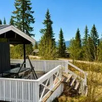 Cozy mountain lodge in Trysil - Ski-bike-in-out，位于特吕西尔的酒店