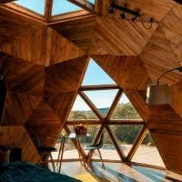 Miradomos Glamping Rural，位于Lodares de Osma的酒店