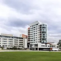 悉尼利物浦美居酒店，位于利物浦的酒店