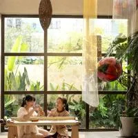 ArtLua Boutique Hotel Tam Coc，位于Văn Lâm的酒店