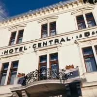 Hotel Central，位于奥西耶克的酒店