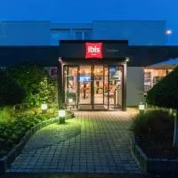 图尔诺德宜必思酒店，位于图尔的酒店