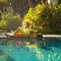 Pont Bleu Suites - boutique hotel -Riverside & Pool，位于卡纳科纳的酒店