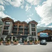 Hotel Porta Cervino - Parking & Dining，位于塔什的酒店