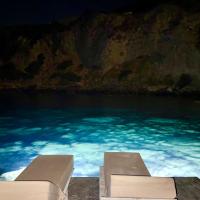 Milos Boathouse-BETWEEN2SEAS VIEW-STUNNING SUNSET VIEW，位于Areti的酒店