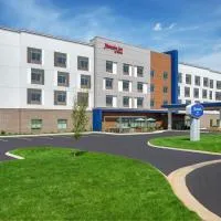 Hampton Inn By Hilton Lawrenceburg，位于Lawrenceburg的酒店