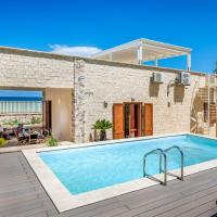 Villa La Battigia con piscina privata, fronte mare，位于巴莱斯特拉泰的酒店