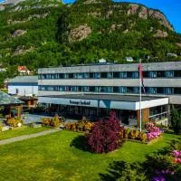 Bremanger Fjord Hotell，位于Svelgen的酒店