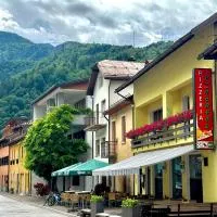 Albergo Pontafel，位于蓬泰巴的酒店