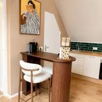 Wonenmeteenknipoog Groningerweg 23D，位于Peize的酒店