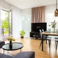 Spacious apartment next to National Museum，位于Raadi的酒店