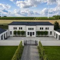 Hôtel Éole Resort - Mons - Shape - Pairi Daiza，位于Warchaix的酒店
