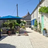 Halte détente chez Sylvie près A71 Bourges - chambres climatisées, table d'Hôtes, sauna, billard, salle ciné, parking intérieur，位于Civray的酒店