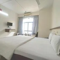 Hotel Rajtara，位于萨塔拉的酒店