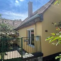 Gólyaház，位于Réde的酒店