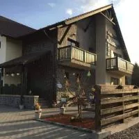 Casa Poarta Paradisului，位于Moldoveneşti的酒店