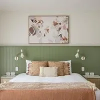 Plumes by CH Boutique & Apartments, an Ascend Collection Hotel，位于塔姆沃思的酒店