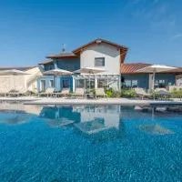 Villa Sarmassa，位于Narzole的酒店
