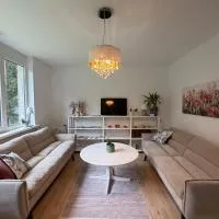 Apartment with sauna and fireplace,位于Viitna的酒店