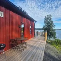 Måvikens havsstugor，位于Måviken的酒店