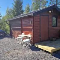 Paradise cottage w sea view in Brännöviken 5, Lögdeå,位于Lögdeå的酒店