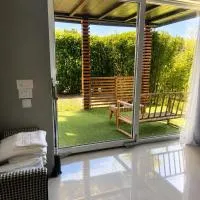 Bambuus Garden & Spa，位于Drăgăşani的酒店