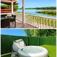 Danube Panorama House - River View, Jacuzzi & Nature，位于Čelarevo的酒店