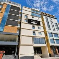 Townhouse Whitefield Metro Station Formerly Add In Rooms，位于班加罗尔的酒店