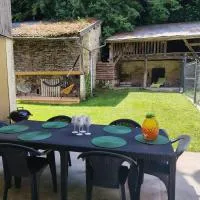 Maison familiale Charme de l'ancien et confort moderne，位于Moiremont的酒店