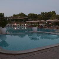 The Village Resort By Acquaviva Gammarth，位于迦玛特的酒店