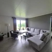 Senja Laukhella，位于Senja的酒店