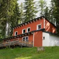miki Chalets，位于Pack的酒店