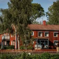 Ödevata Gårdshotell，位于Emmaboda的酒店