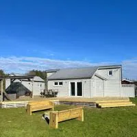 Stuga Fyra Säsonger - Fishing - Skiing - Hottub，位于菲利普斯塔德的酒店