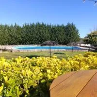 Camping Arribes del Duero，位于Lumbrales的酒店