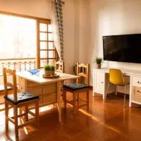 Tenerife candelaria vacaciones, quiet apartment near the ocean and local food spots and coastal walks, FAST WIFI,位于坎德拉里亚的酒店