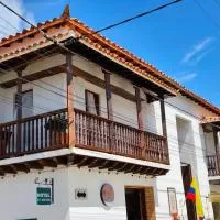 Casa Hotel Serena，位于Guadalupe的酒店
