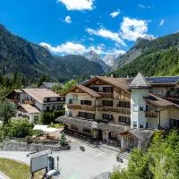 Pineta Pastry Hotel，位于罗卡皮耶托雷的酒店