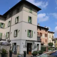 Cora Hotels Leon d'Oro，位于卡斯泰拉尔夸托的酒店