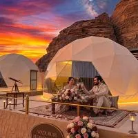 WADI RUM REGENCY BUBBLE lUXURY，位于瓦迪拉姆的酒店