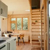Mokuzo Tiny Houses,位于劳茵戈恩的酒店