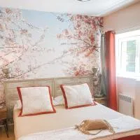 Logis Hôtel Restaurant Le Domaine de l'Eau Vive，位于拉让提耶尔的酒店