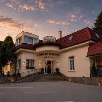 Hotel ZÁMOCKÁ KORUNA u Hoffera，位于尼特拉的酒店