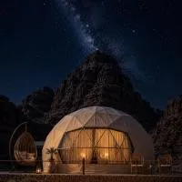 RUM STAR lUXURY CAMP，位于瓦迪拉姆的酒店
