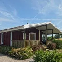Sjötorps säteris stugby,位于Larv的酒店