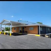 Budget Inn Motel,位于Bourbon的酒店