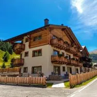 Hotel Li Anta Rossa - Adults Only，位于利维尼奥的酒店