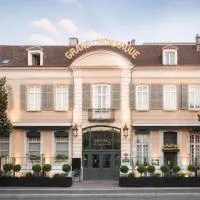 Hotel & Spa Le Grand Monarque, BW Premier Collection，位于沙特尔的酒店